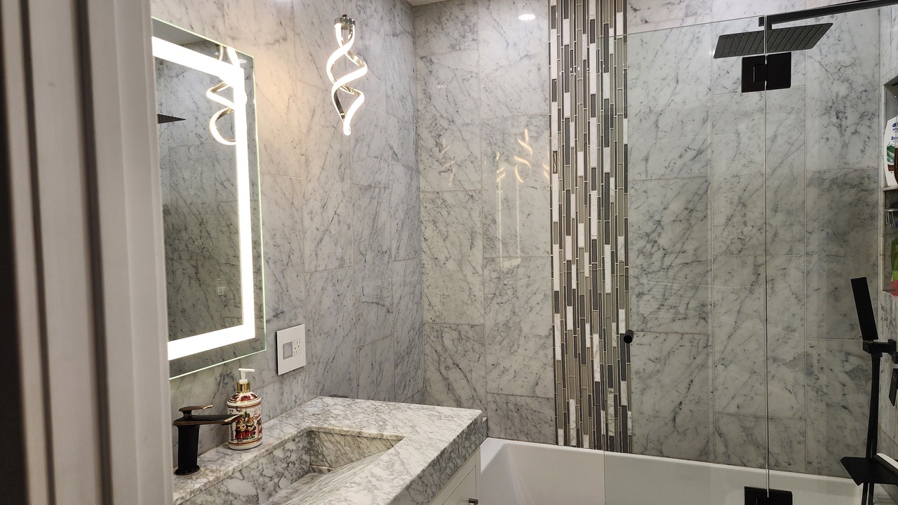 Photo of Bathroom in Vista