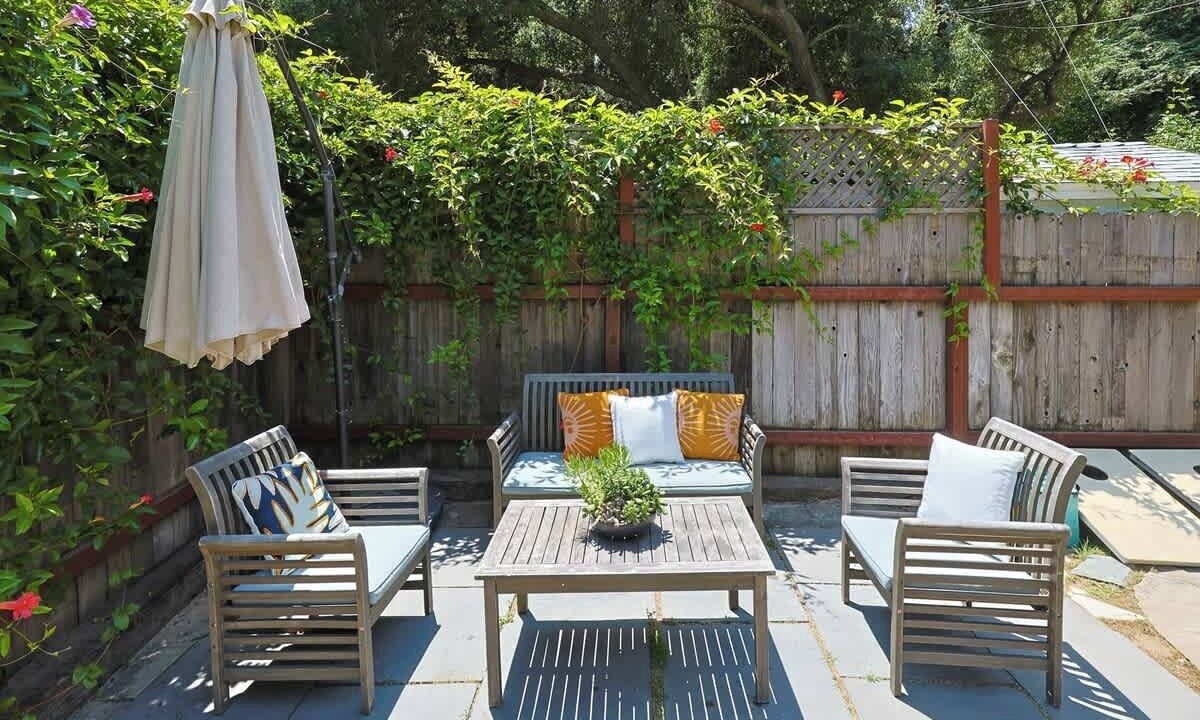 Photo of Outdoor in Fernwood