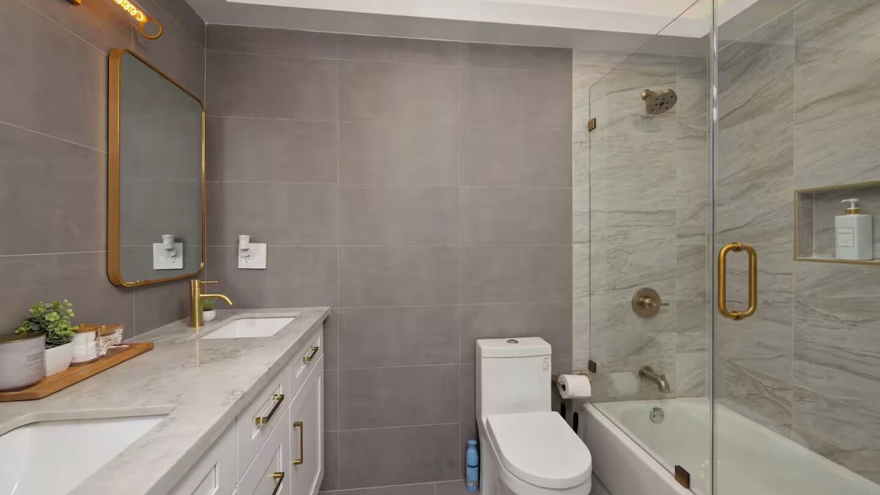 Photo of Bathroom in Lucerne - Higuera