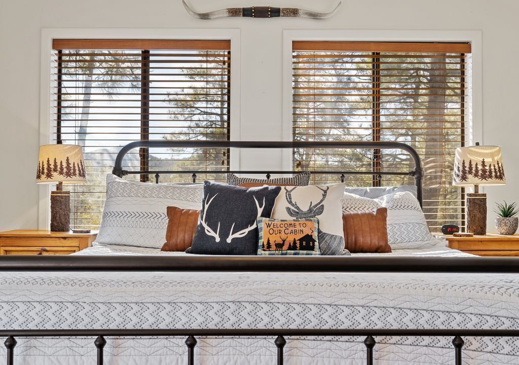 Photo of Bedroom in Highland Pines