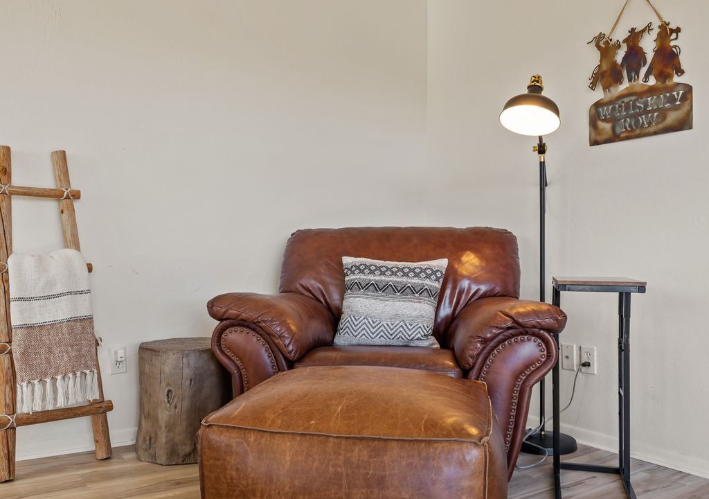 Photo of Livingroom in Highland Pines