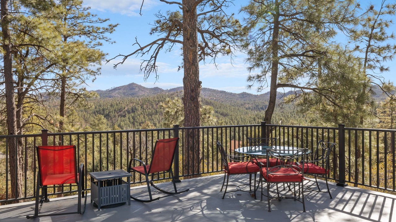 Photo of Outdoor in Highland Pines