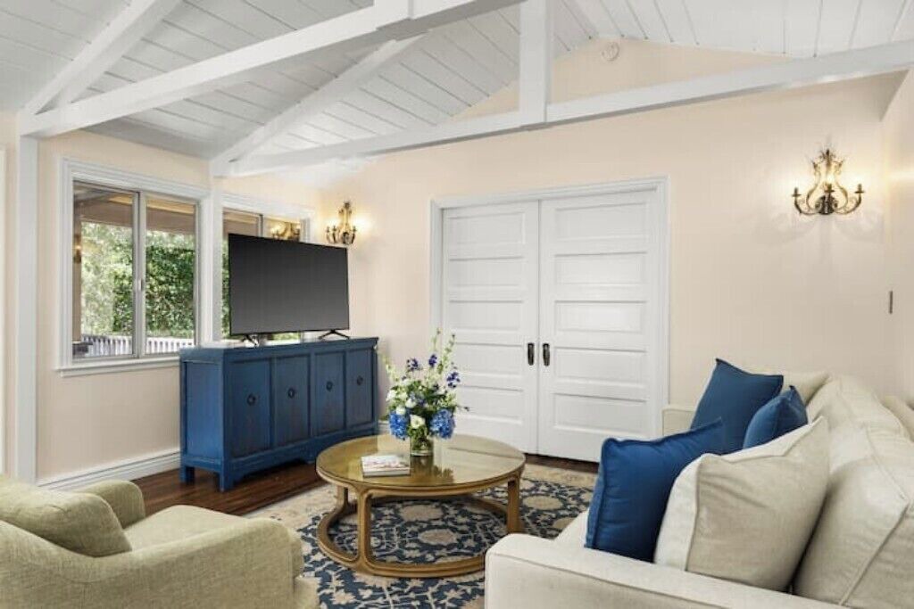 Photo of Livingroom in Mount Hamilton