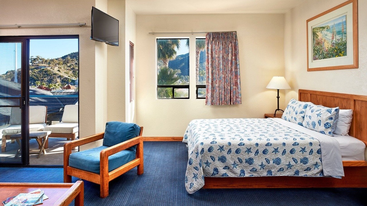 Photo of Bedroom in Avalon