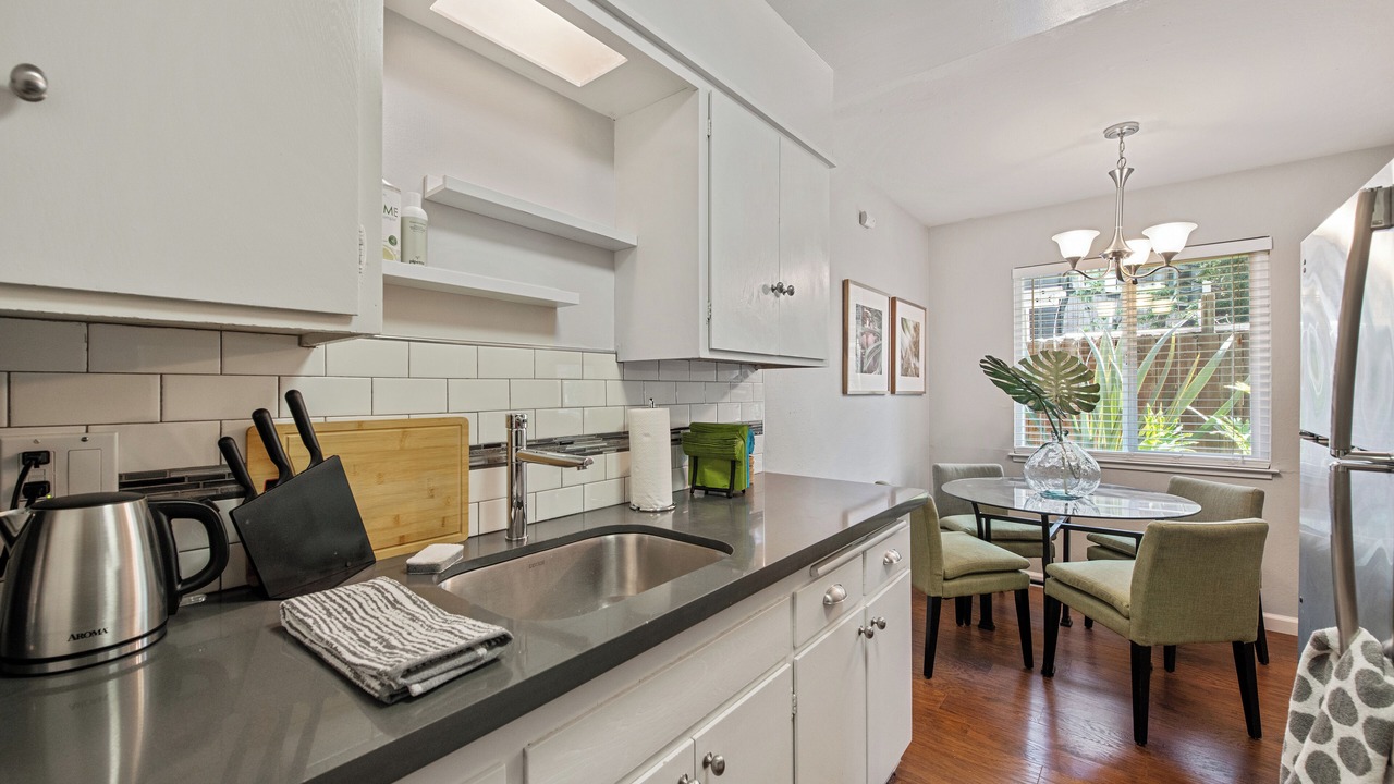 Photo of Kitchen in Oakland Ave - Harrison St