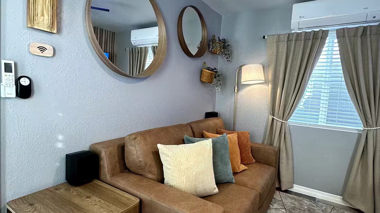 Photo of Livingroom in Lake Murray