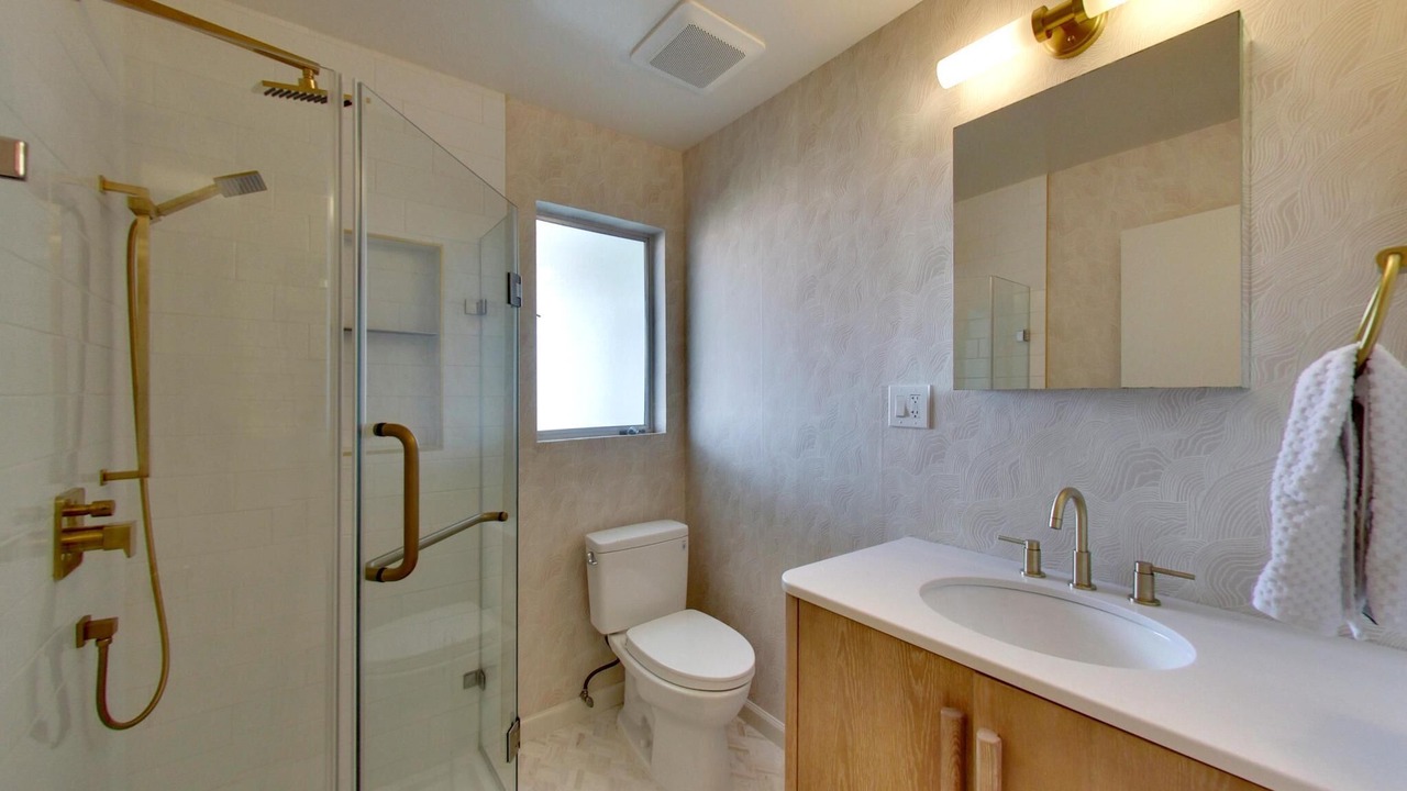 Photo of Bathroom in Dolores Heights