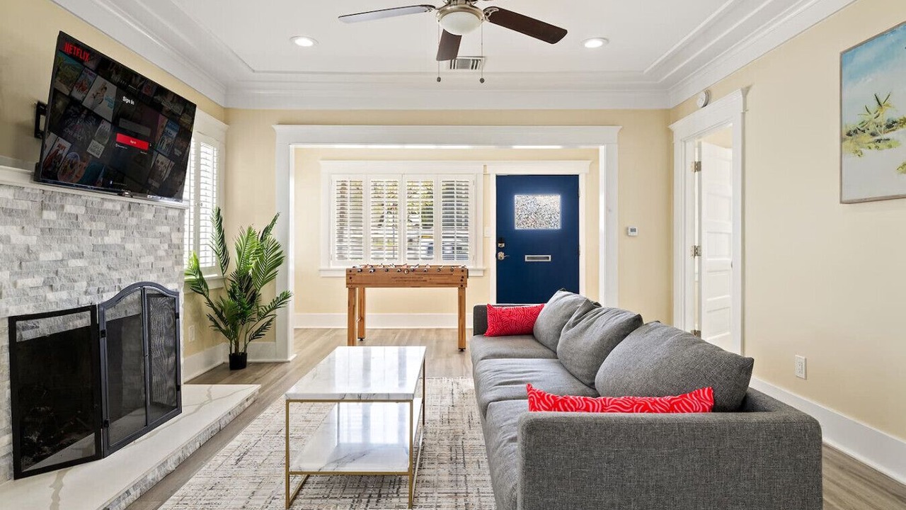 Photo of Livingroom in Eastside