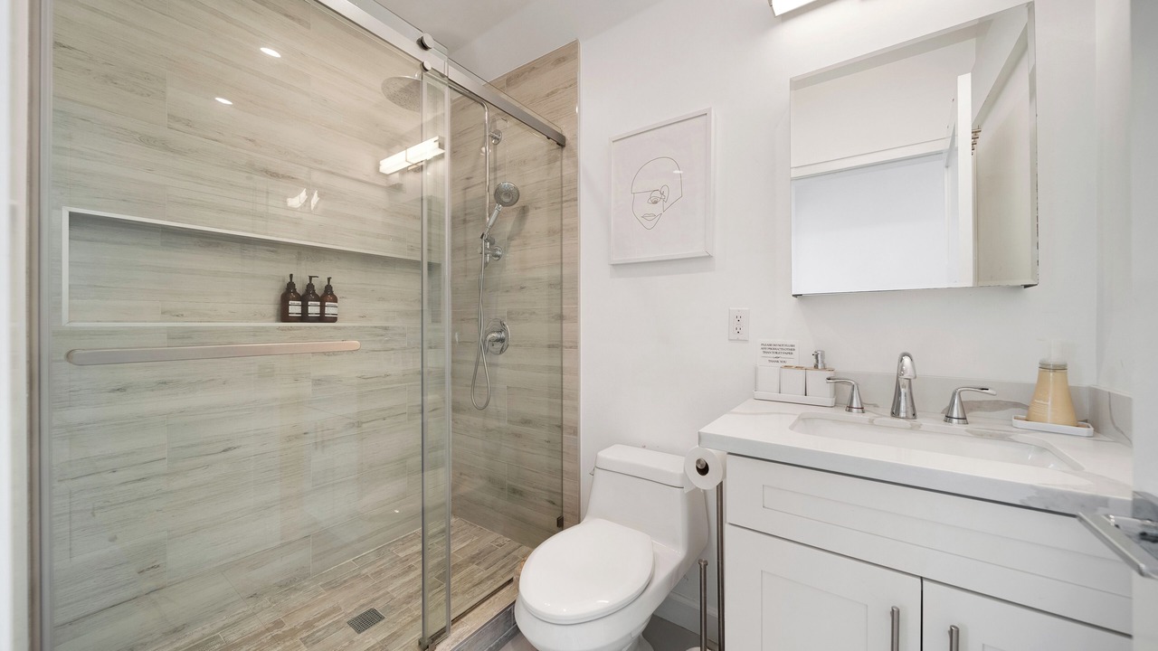 Photo of Bathroom in Mid City