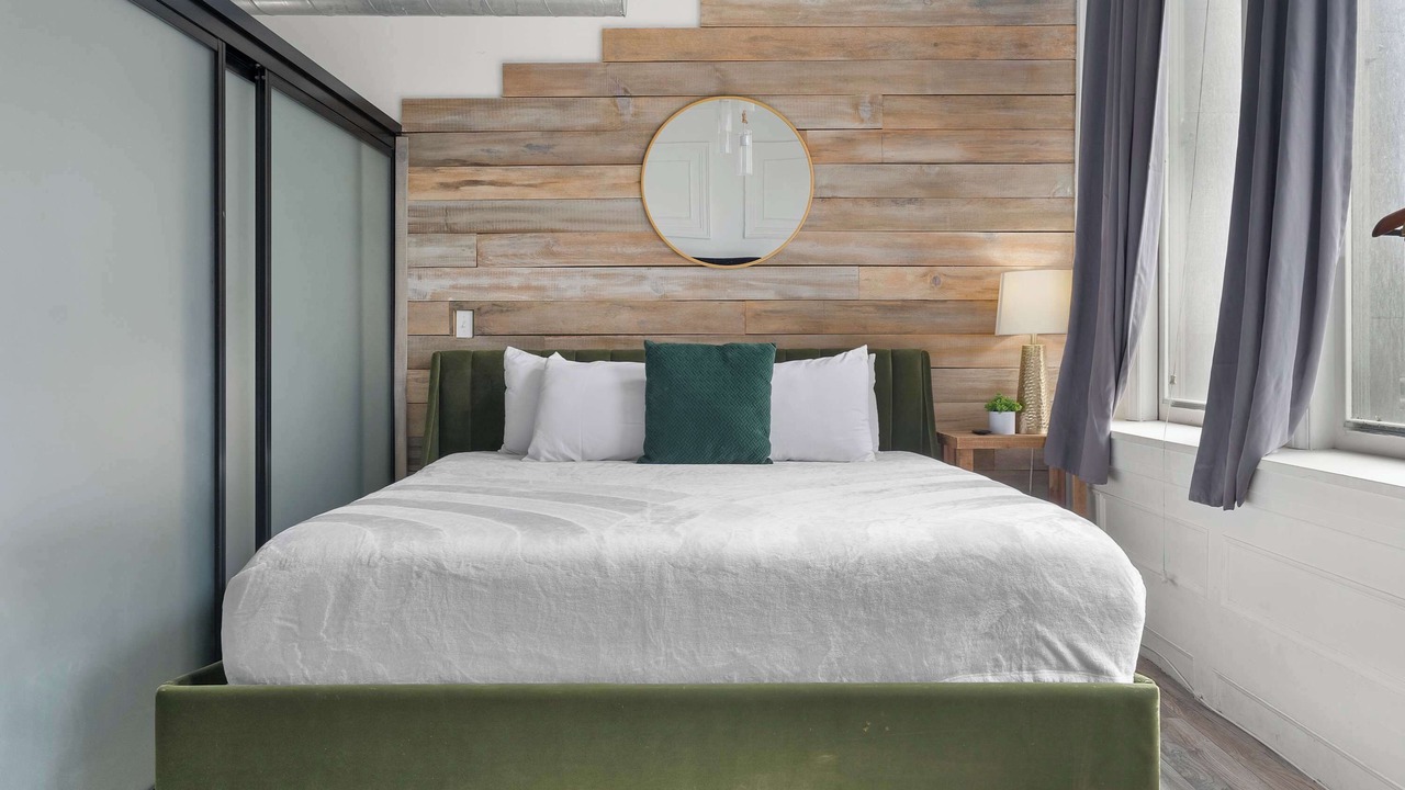 Photo of Bedroom in Gaslamp Quarter
