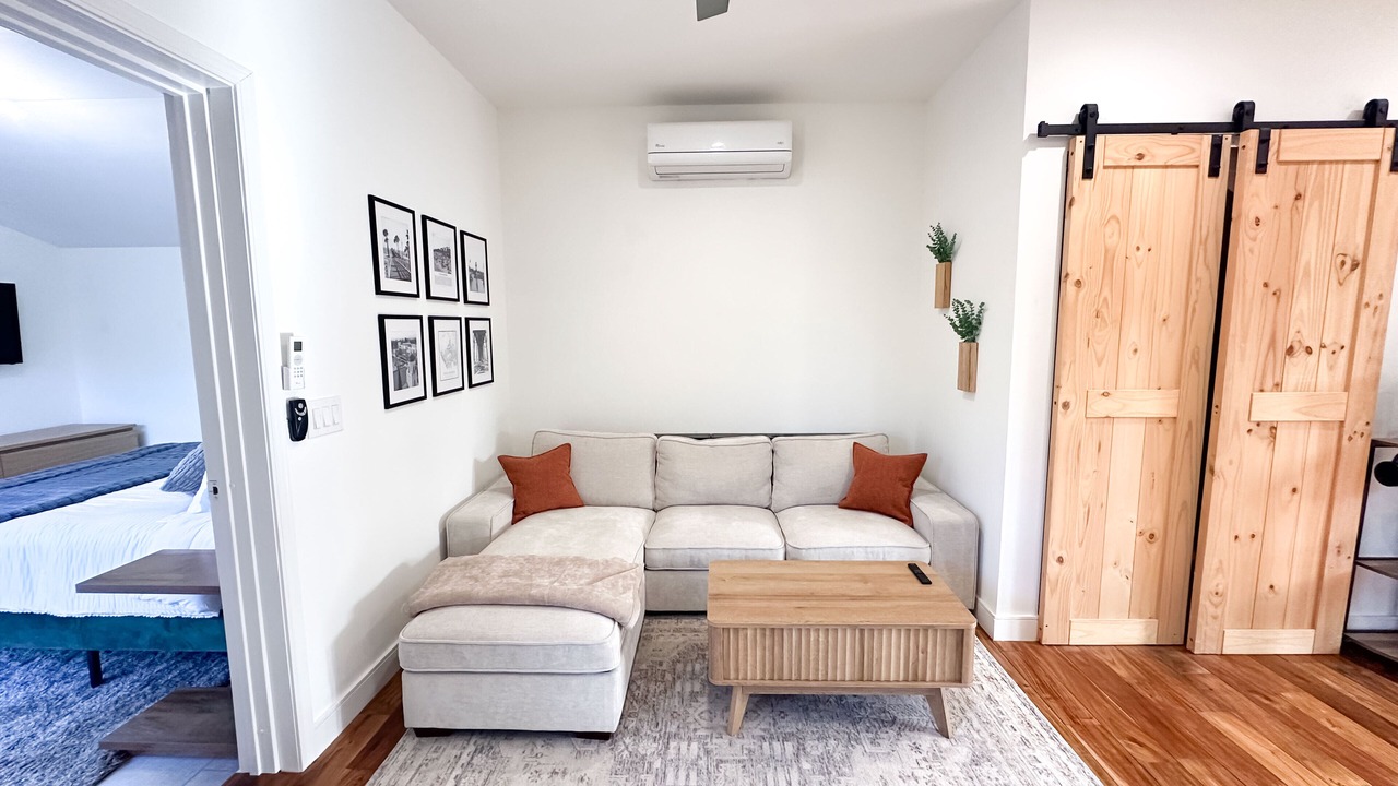Photo of Livingroom in South Oceanside