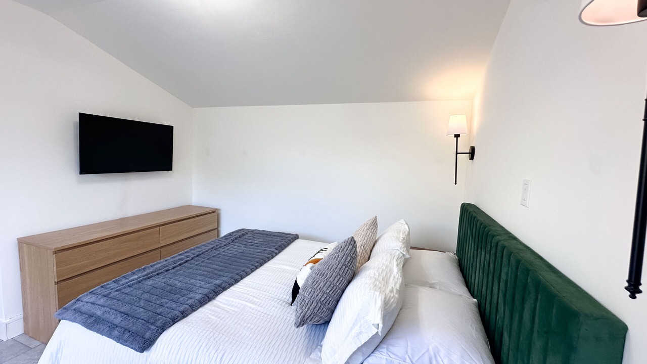 Photo of Bedroom in South Oceanside