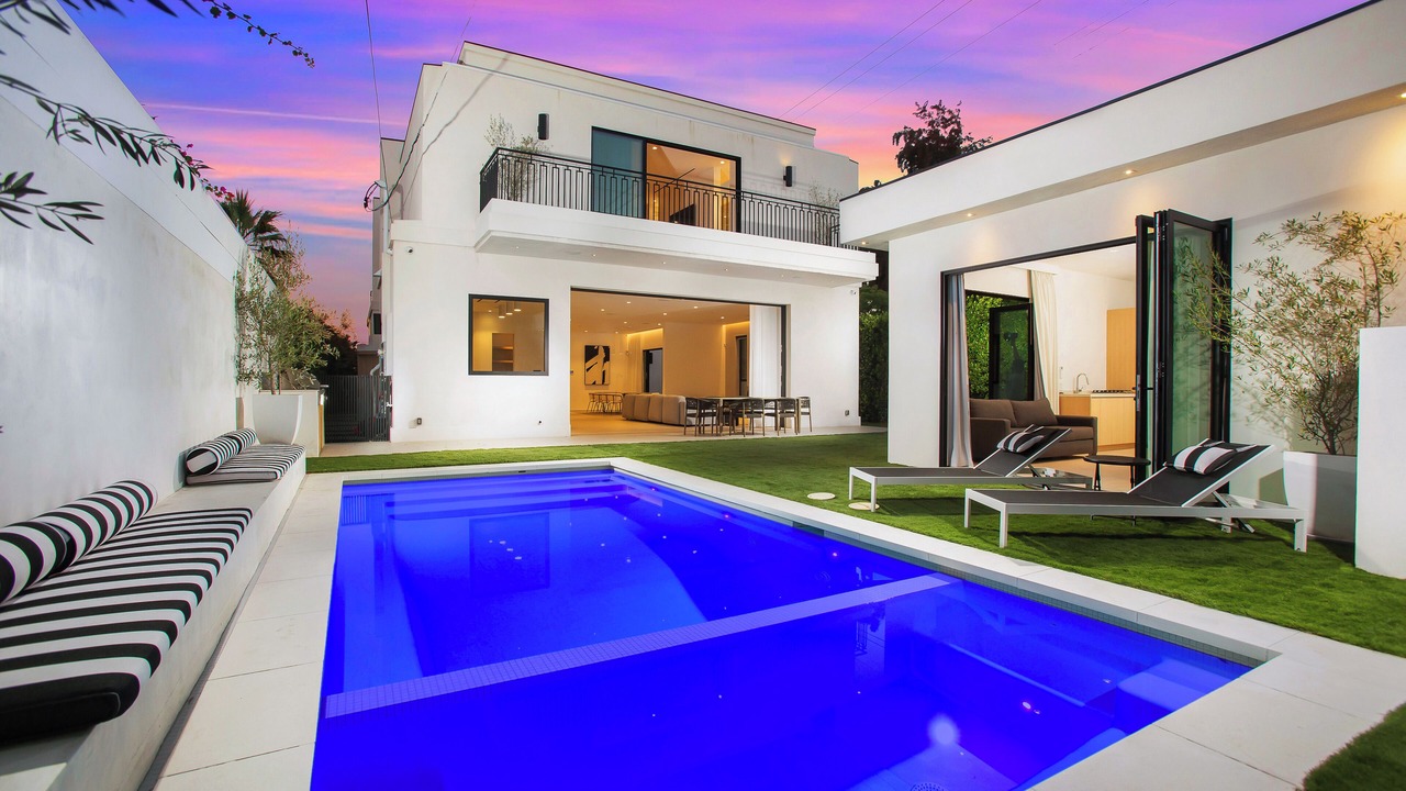 Photo of Outdoor in Beverly Hills