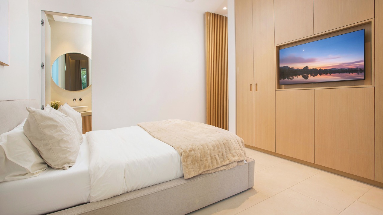 Photo of Bedroom in Beverly Hills