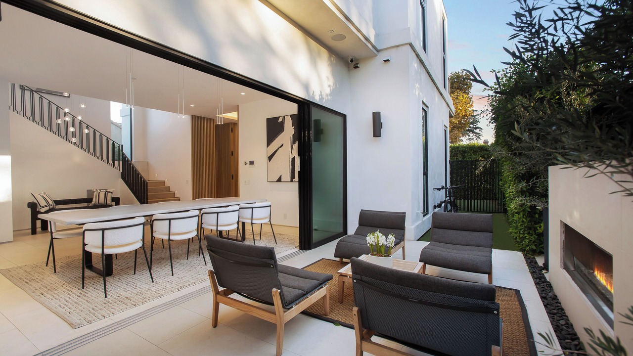 Photo of Outdoor in Beverly Hills