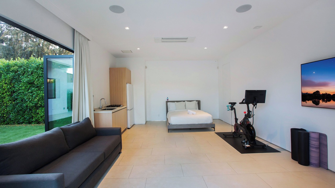 Photo of Bedroom in Beverly Hills