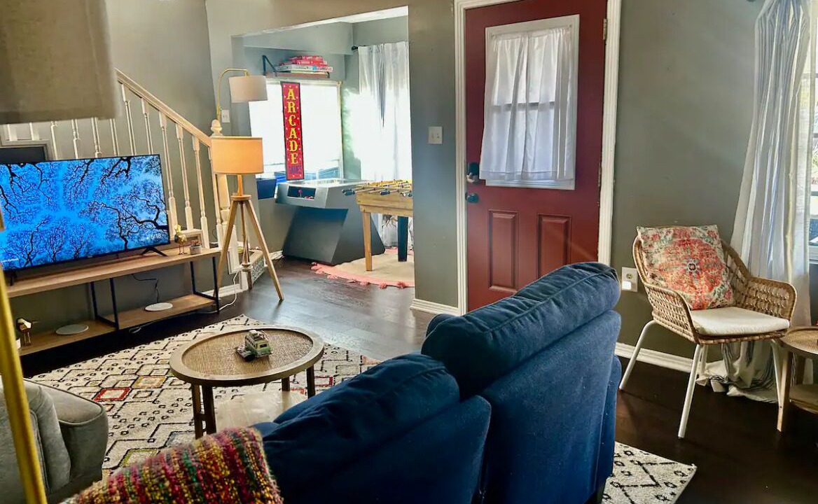 Photo of Livingroom in Golden Hill
