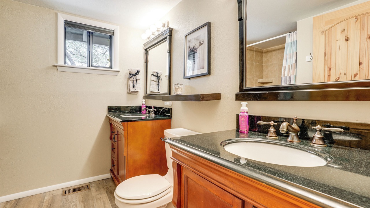 Photo of Bathroom in Mountain Club