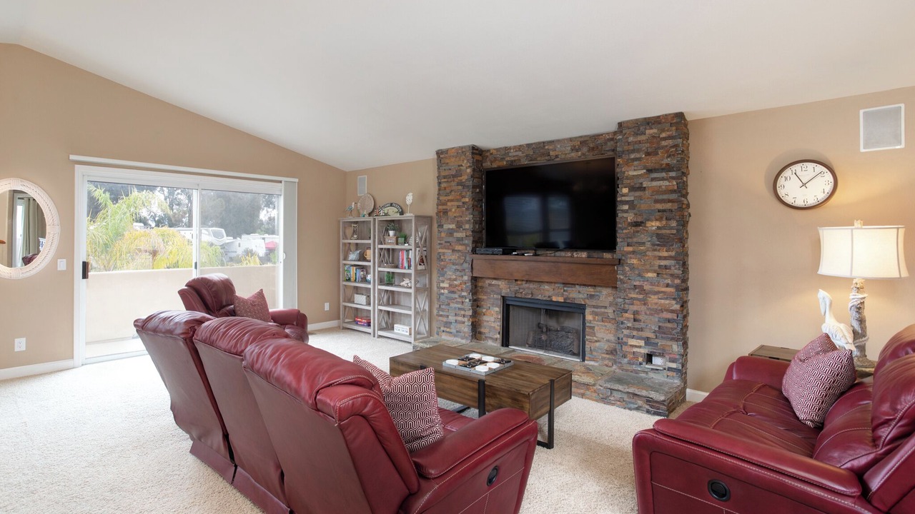 Photo of Livingroom in Oceano