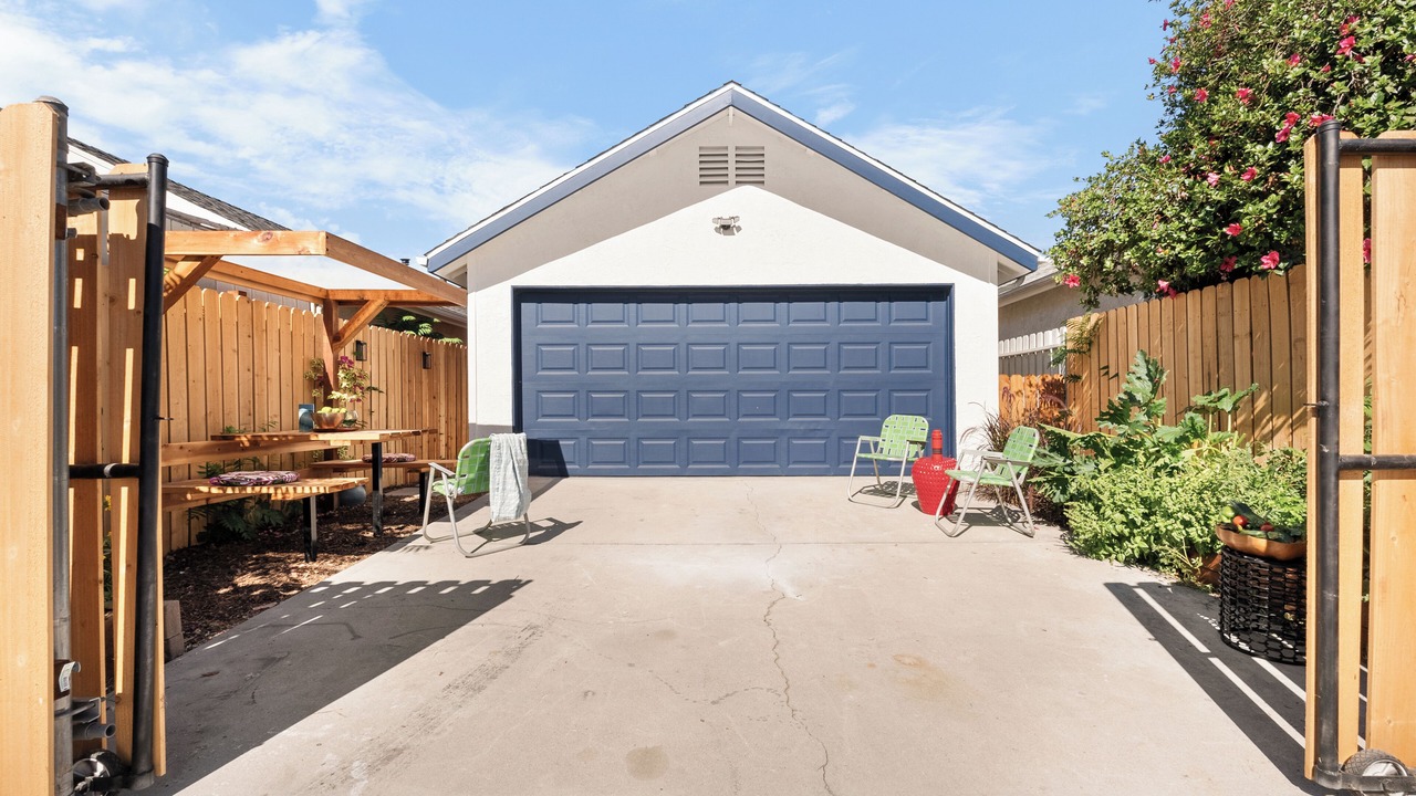 Photo of Outdoor in North Hollywood