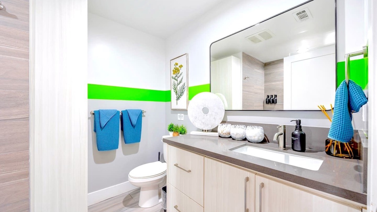 Photo of Bathroom in North Hollywood