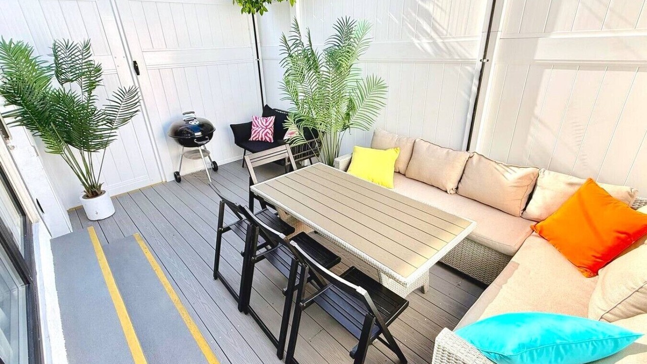 Photo of Outdoor in North Hollywood