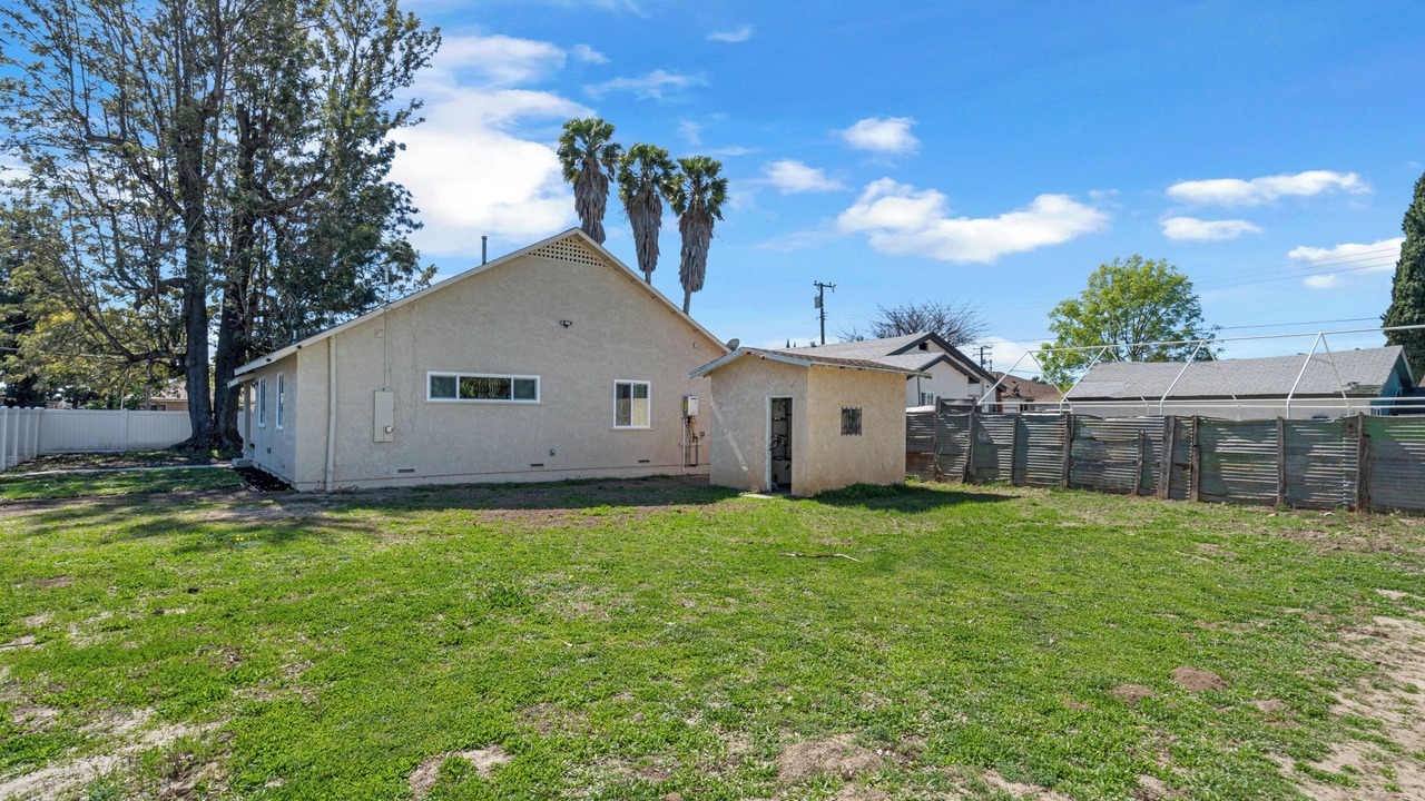 Photo of Outdoor in Midway City