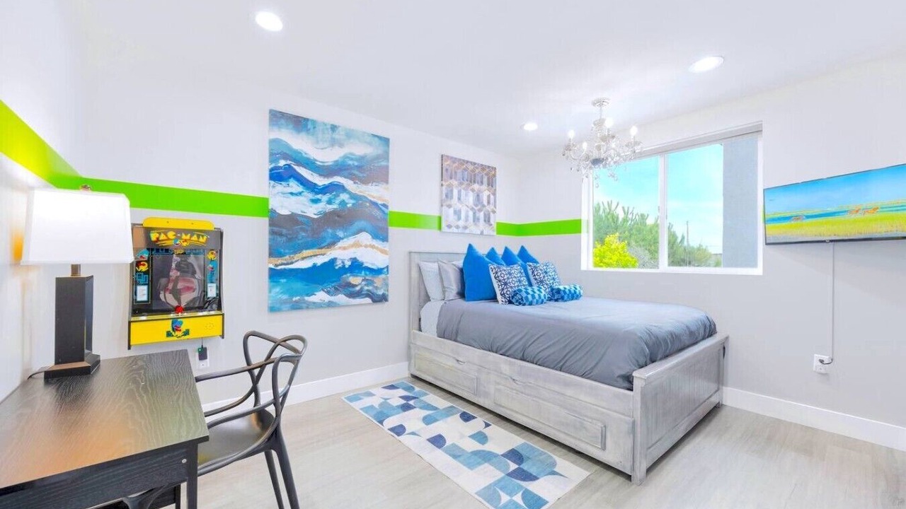 Photo of Bedroom in North Hollywood