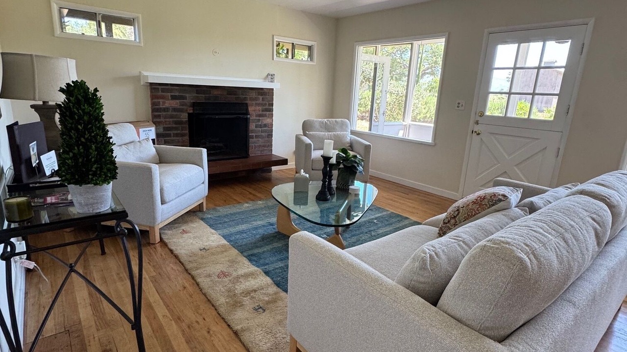 Photo of Livingroom in Solvang