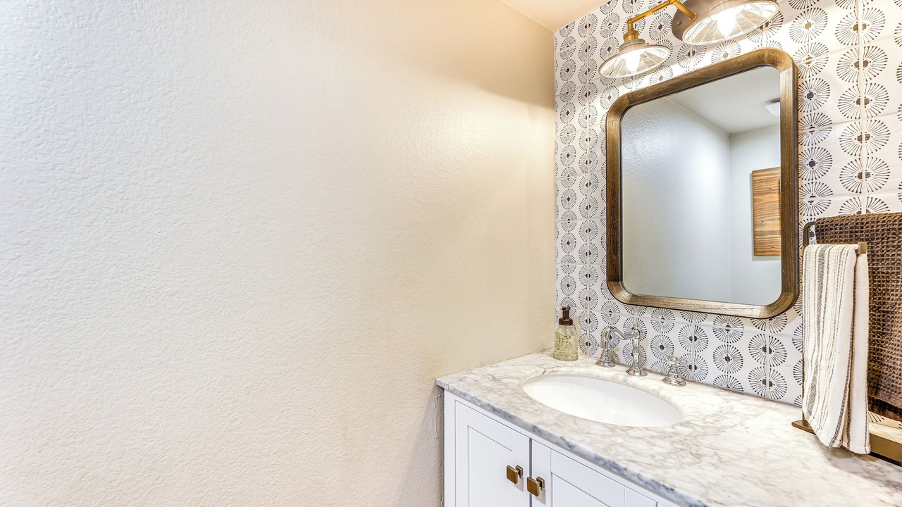 Photo of Bathroom in Val Vista Lakes