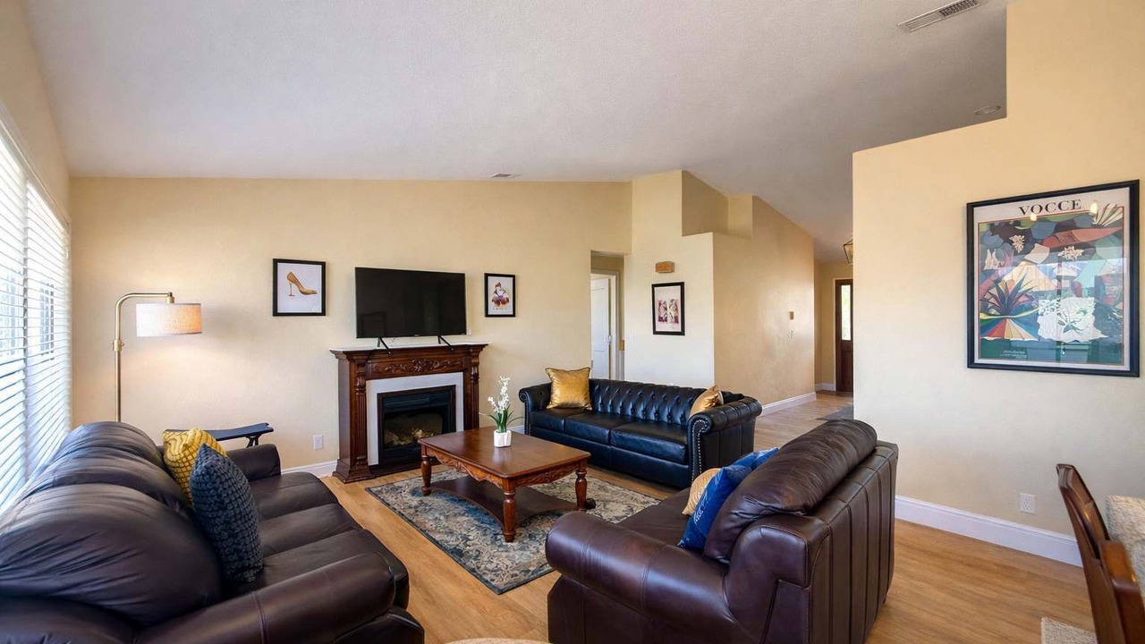 Photo of Livingroom in Temecula