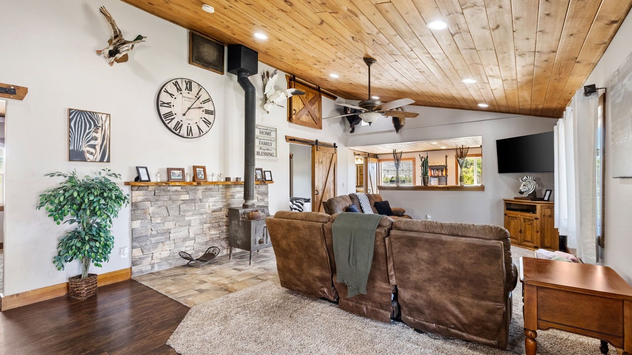 Photo of Livingroom in Williamson