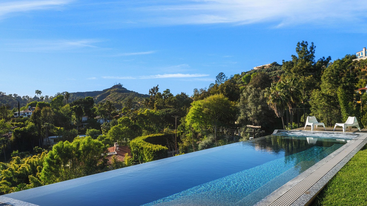 Photo of Outdoor in Hollywood Hills