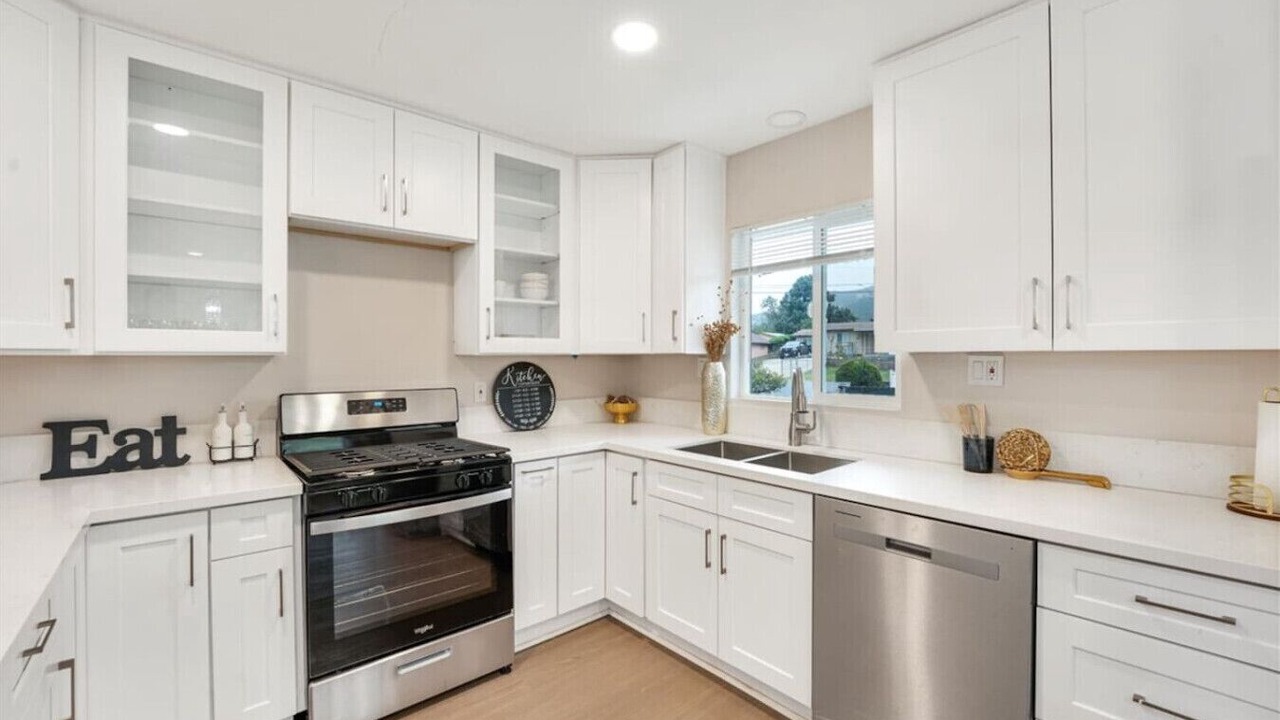 Photo of Kitchen in Crest