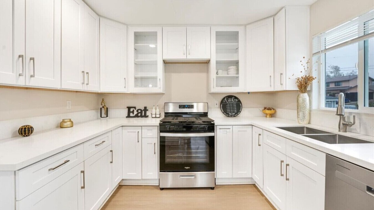 Photo of Kitchen in Crest