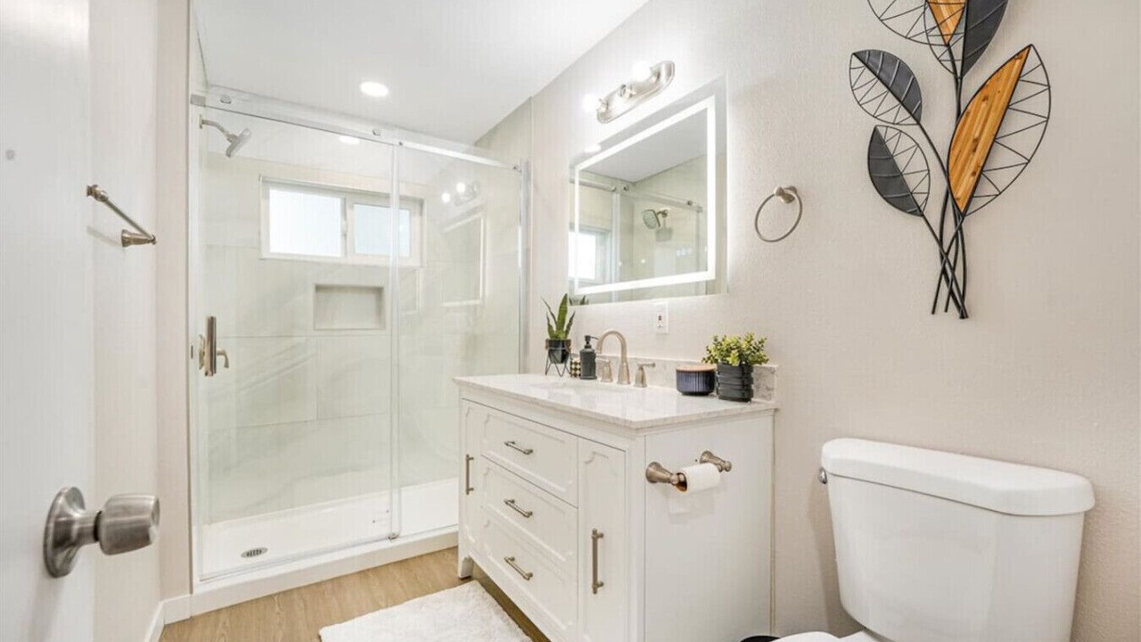 Photo of Bathroom in Crest
