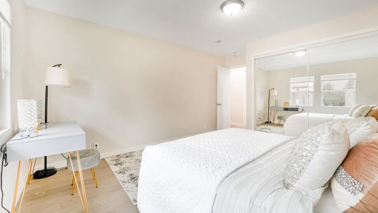Photo of Bedroom in Crest