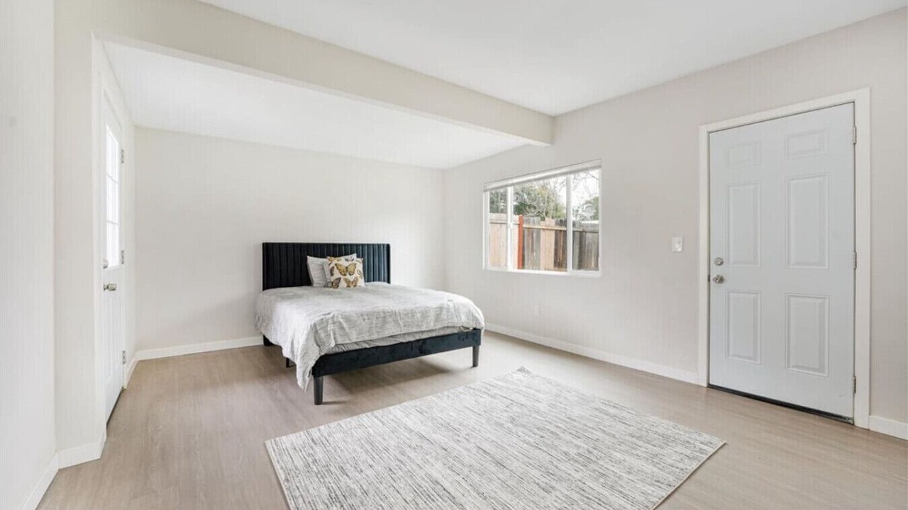 Photo of Bedroom in Crest