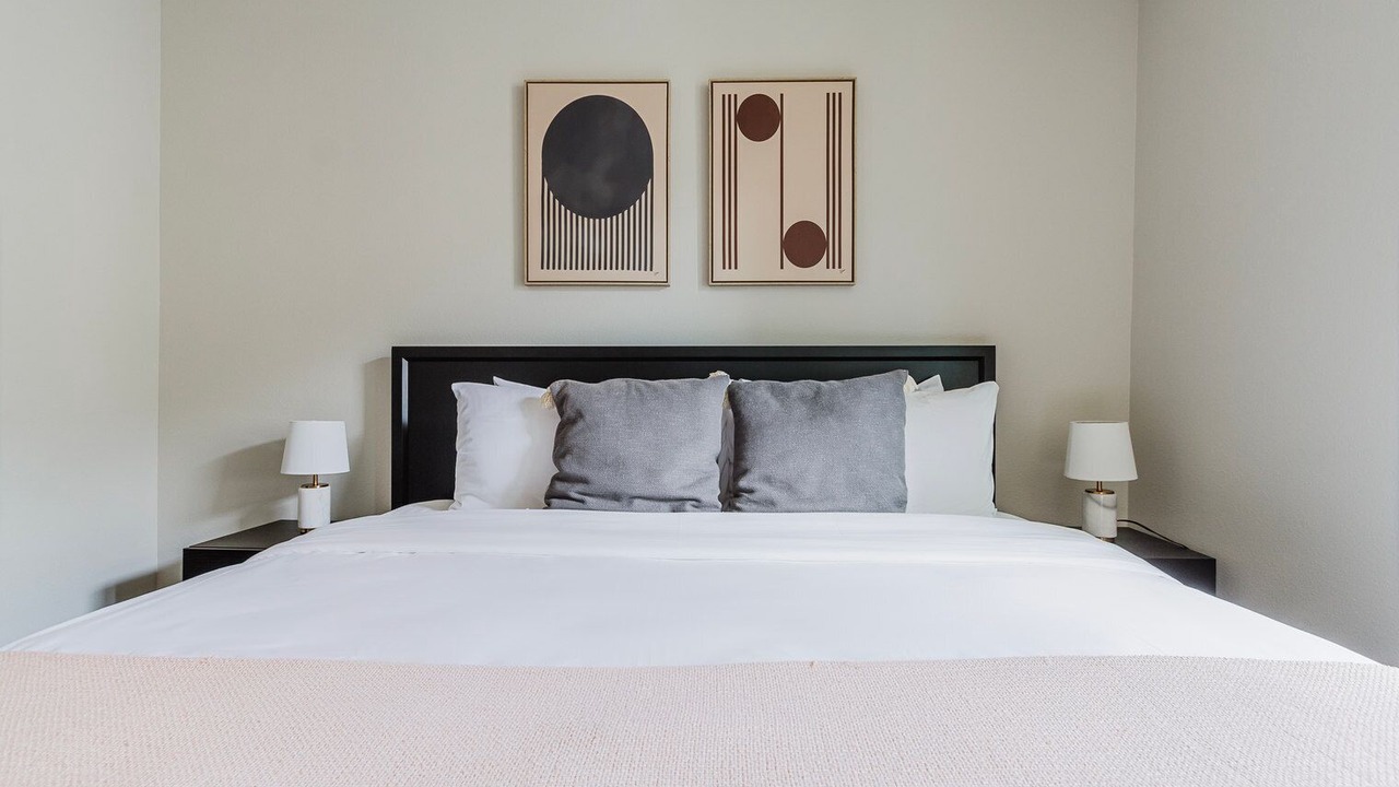 Photo of Bedroom in Mountain View