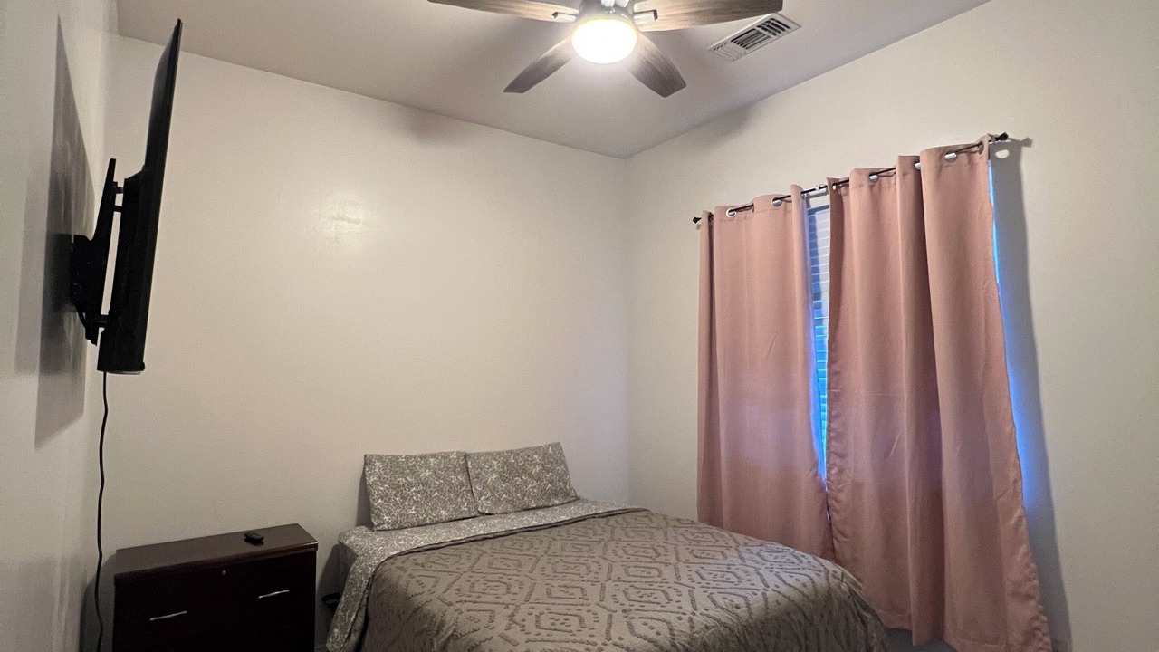 Photo of Bedroom in Pumpkin Center