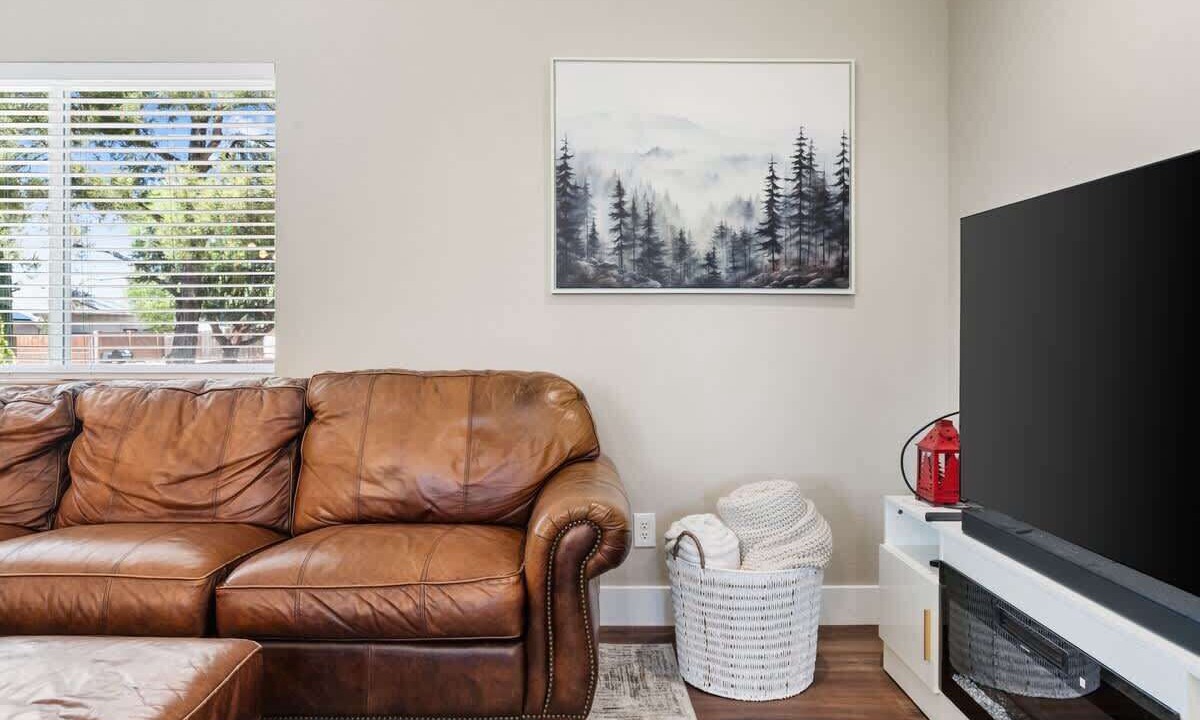 Photo of Livingroom in Prescott Valley Units