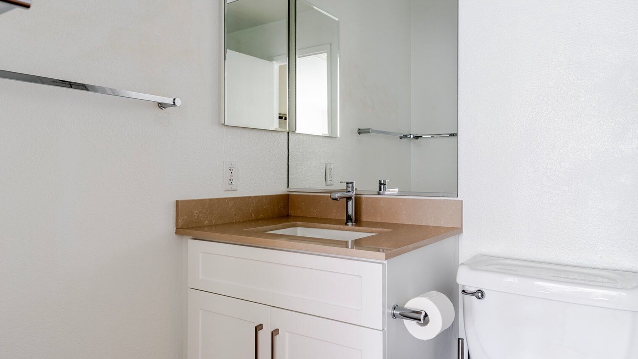 Photo of Bathroom in Shoreline West