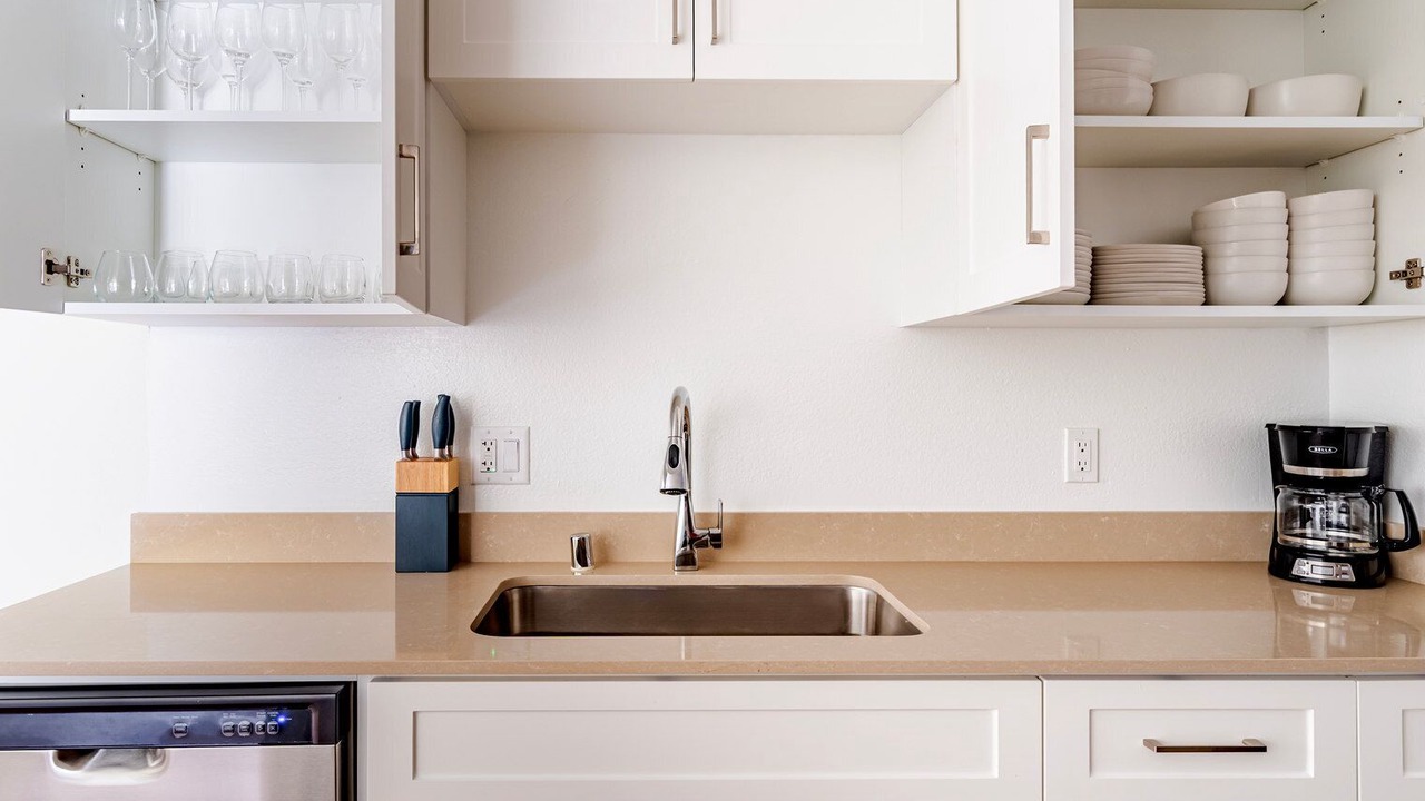 Photo of Kitchen in Shoreline West