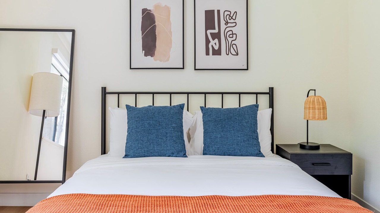 Photo of Bedroom in Shoreline West