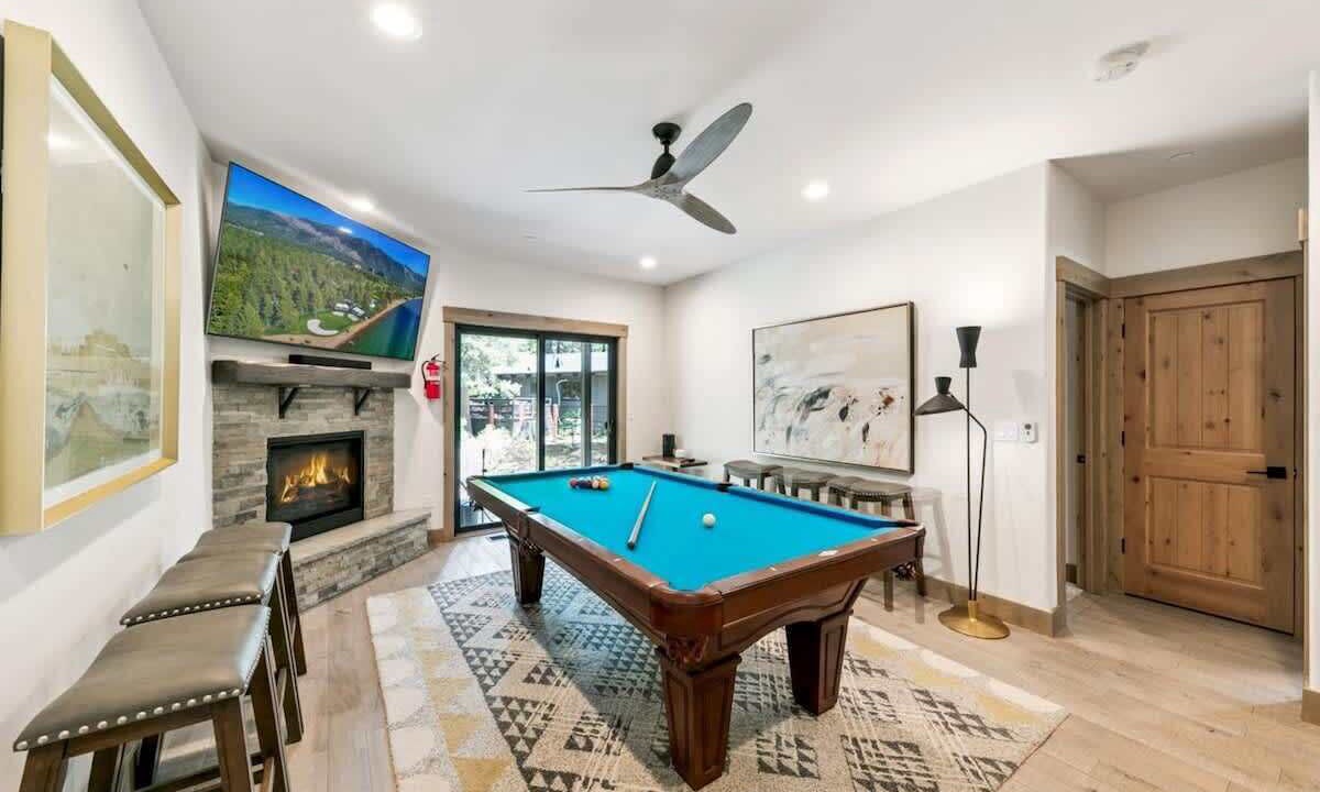 Photo of Bedroom in North Upper Truckee