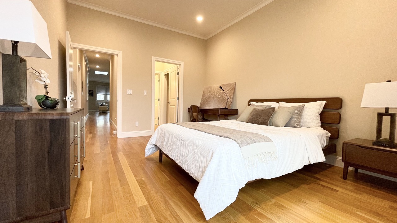 Photo of Bedroom in Visitacion Valley