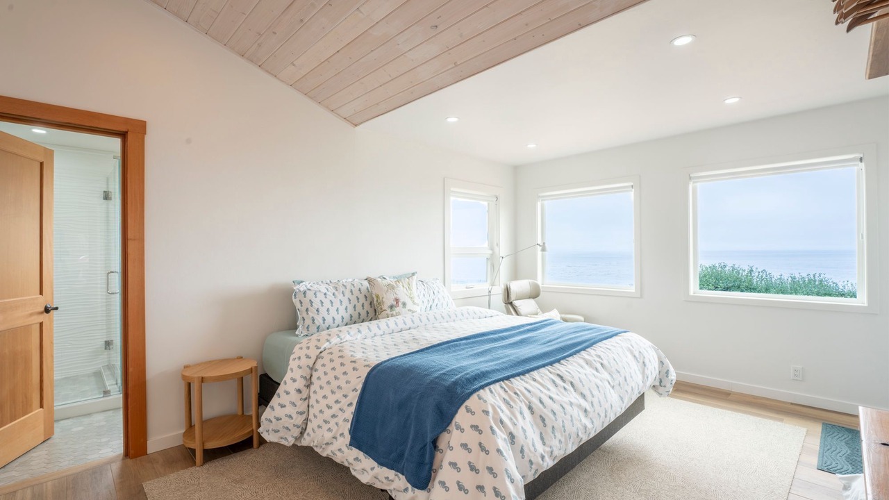 Photo of Bedroom in Fort Bragg