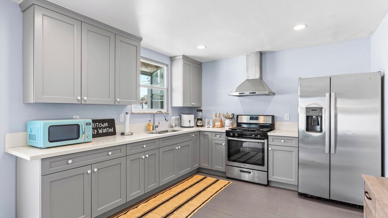 Photo of Kitchen in Midway City