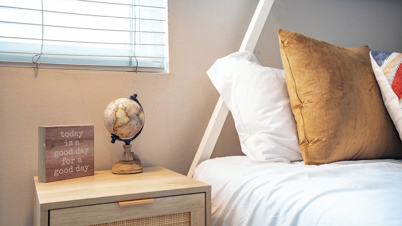Photo of Bedroom in Midway City