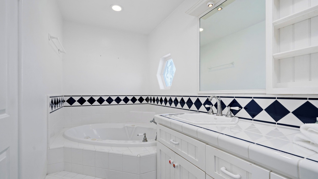 Photo of Bathroom in Sunset Beach